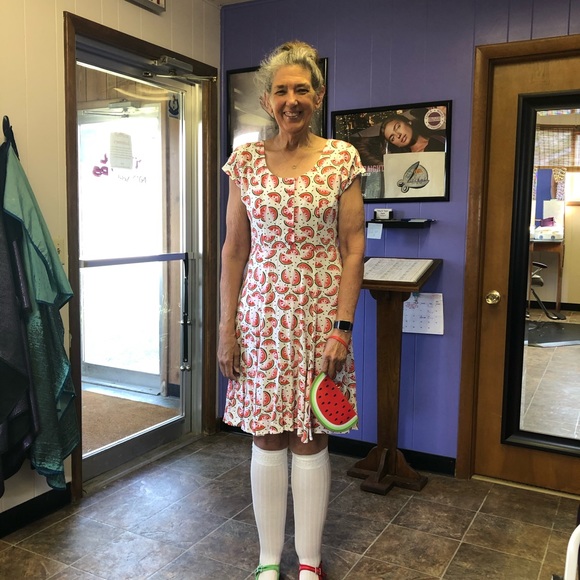 Meet your Posher, Suellen - Picture 3 of 6